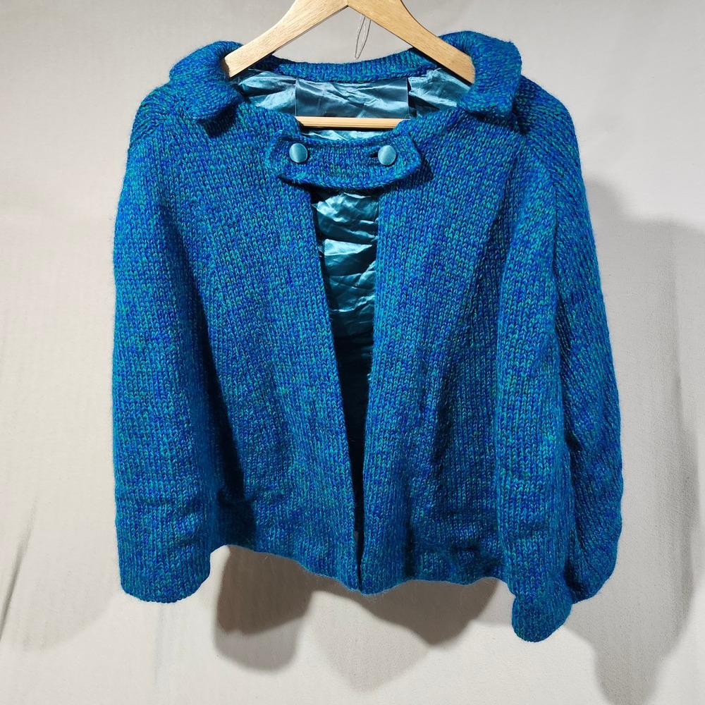 Handmade Wool Knit Capelet Teal Blue Marled Satin Lined Button Tab Vintage Style